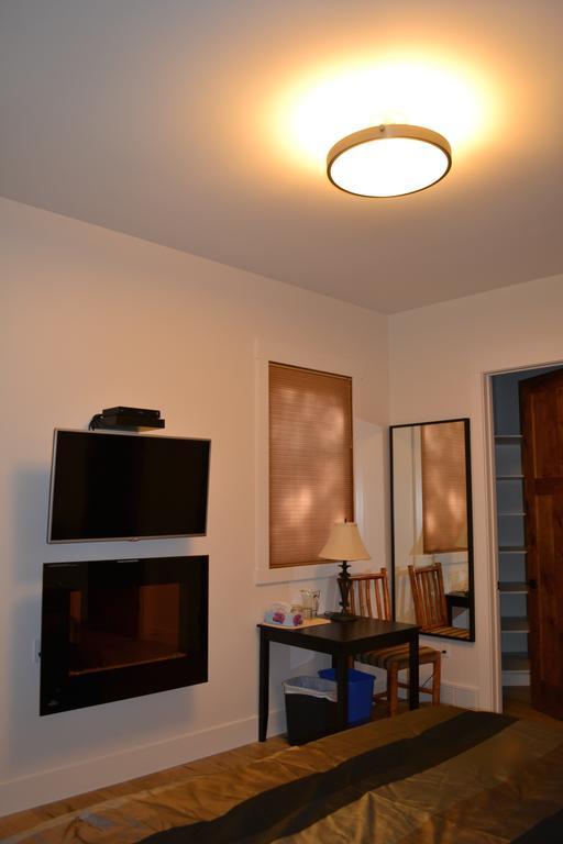 Radium Elk Park B & B 래디움핫스프링스 객실 사진