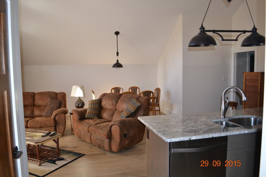 Radium Elk Park B & B 래디움핫스프링스 객실 사진